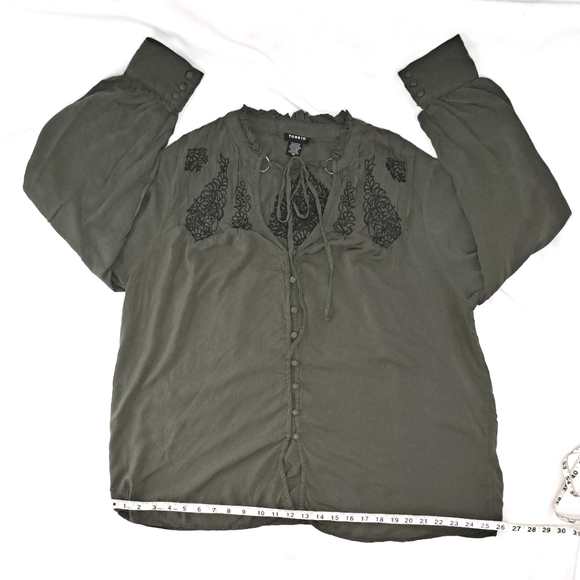 TORRID Green Challis Tie Front Top with Paisley Embroidery - Picture 7 of 14